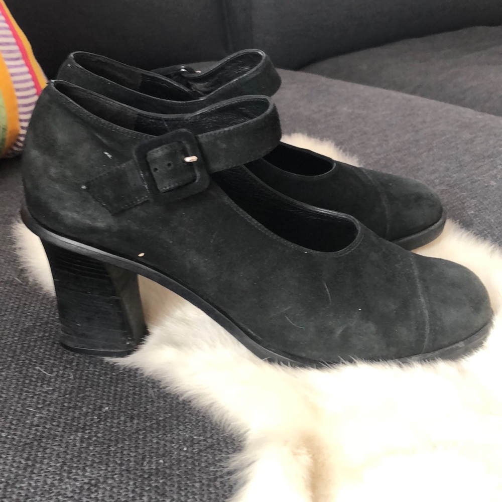 Vintage Nineties DKNY Suede Mary Jane Pumps